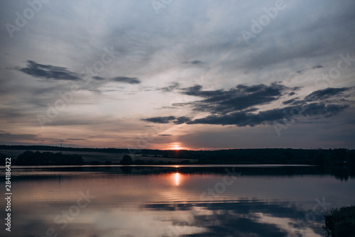 natureskywaterlandscapebackgroundsunsetoutdoorsunbeautifultravelseasunrisesummerblueeveninglakescenicviewsunlightbeachrivercloudcloudslightreflection