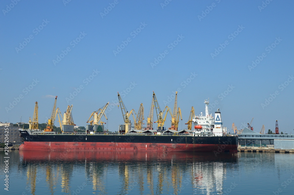 Fototapeta premium Cargo ship in the port