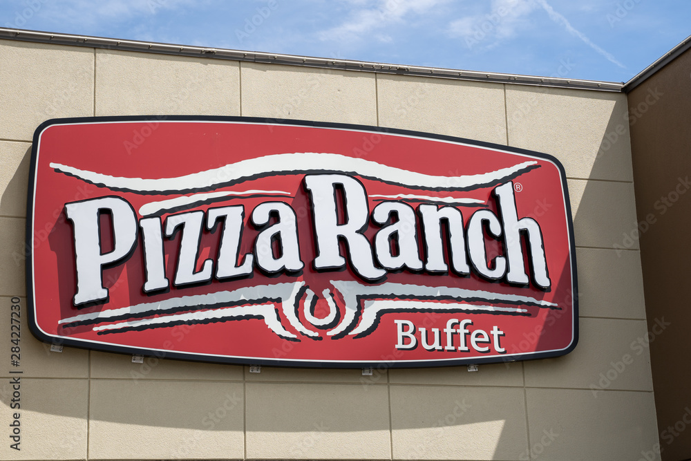 Crystal, Minnesota July 21, 2019 Exterior of a Pizza Rach pizza