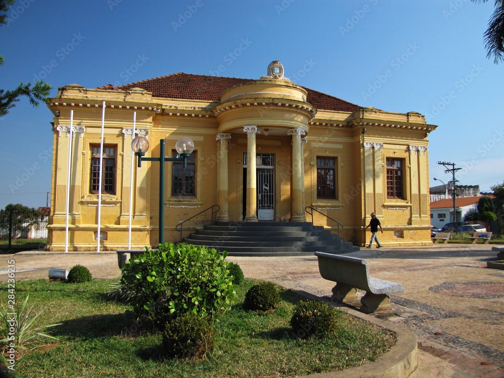 Municipal City Hall building in Dourado/SP, showcasing the modern architecture of this small Brazilian town and its local government center. Municipal City Hall building in Dourado/SP, showcasing the modern architecture of this small Brazilian town and its local government center.