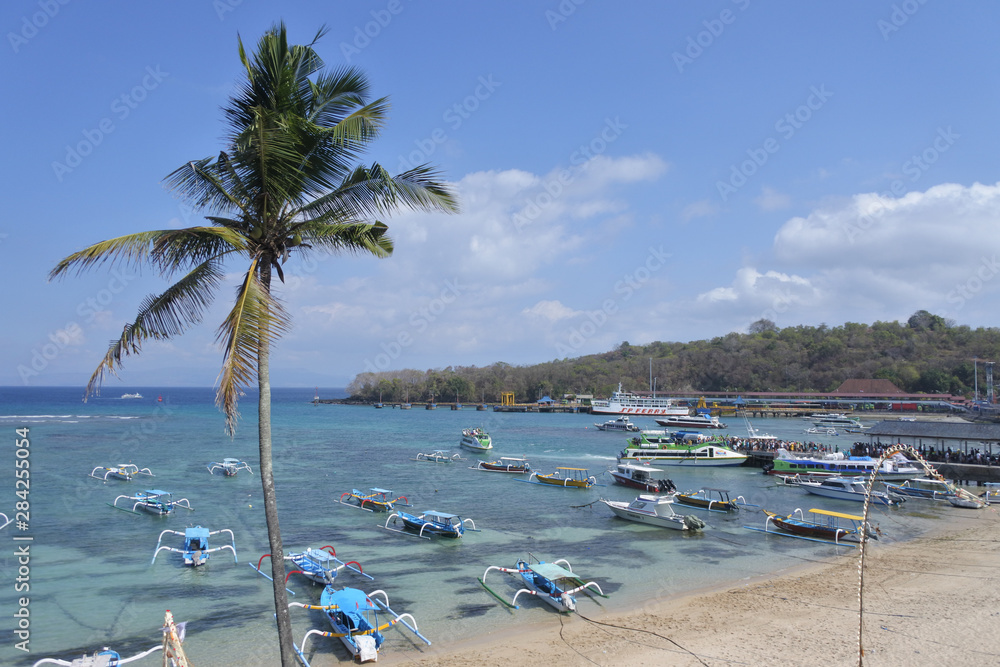 Obraz premium Padang Bai Harbor Port Bali Indonesia