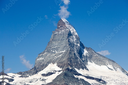 Matterhorn wandern mit walliser Schwarzhalsziegen