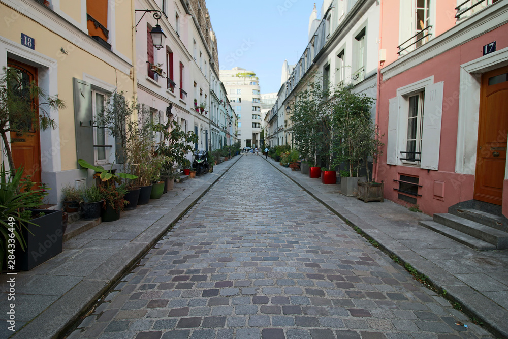 Paris - Rue Crémieux