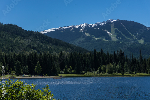 Fototapeta Naklejka Na Ścianę i Meble -  Lake, woods and mountains