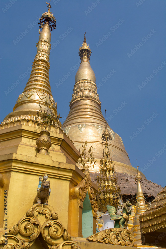 Myanmar (Burma), Yangon (Rangoon). Shwedagon Pagoda, the holiest Buddhist shrine in Myanmar and the most ornate, c. 600 BC. The main stupa, 326 feet high, covered in gold.