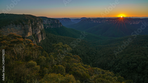 sunrise at govetts leap lookout, blue mountains, australia 9 © Christian B.