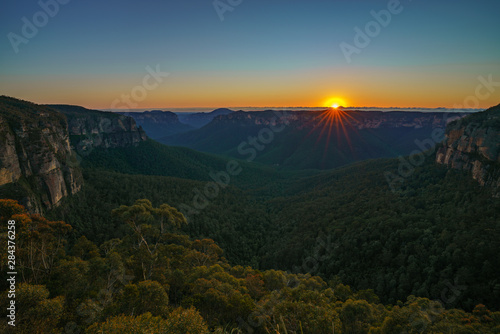 sunrise at govetts leap lookout, blue mountains, australia 12 © Christian B.