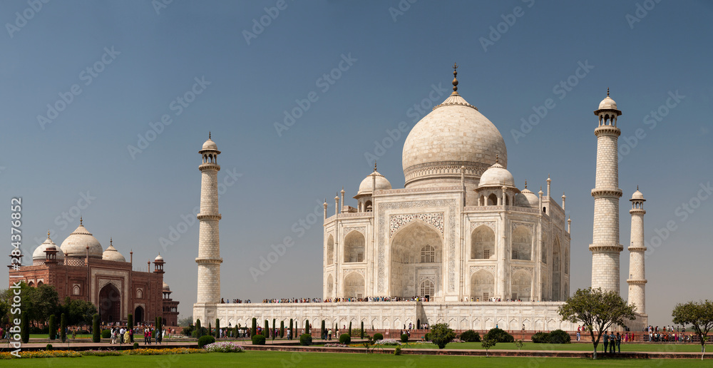 Obraz premium Asia, India. Taj Mahal. Multiframe Panoramic