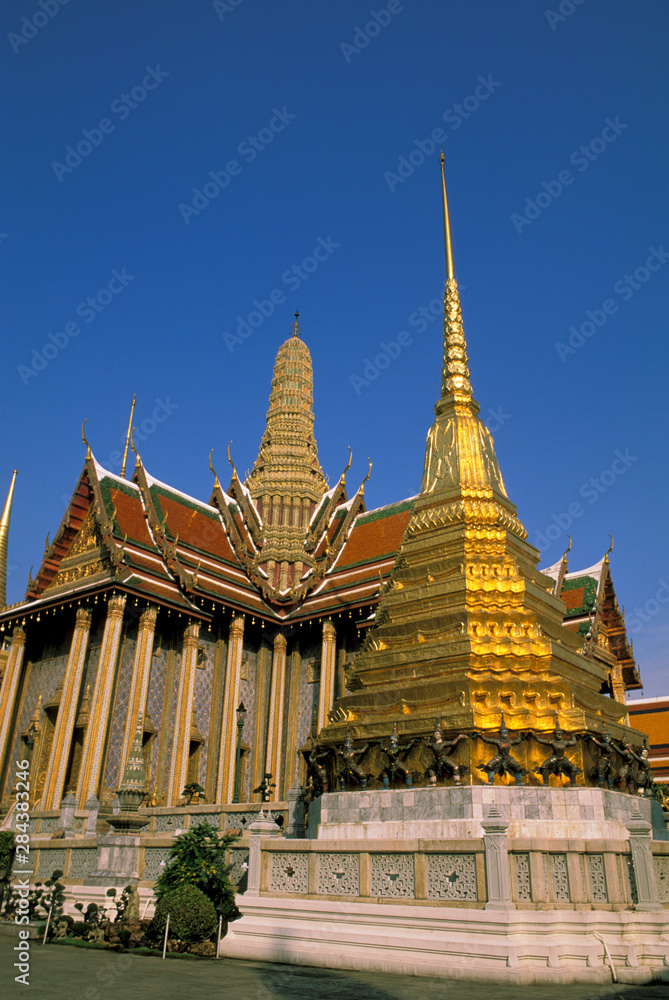 Asia, Thailand, Bangkok. Wat Phra Kaeo, chedi and royal pantheon.
