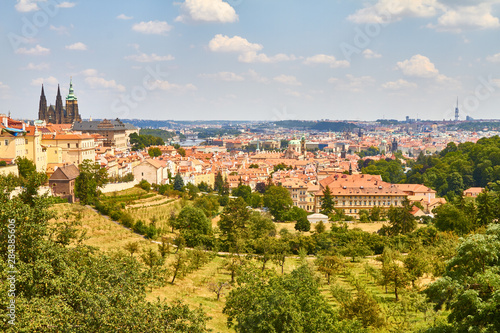 Prag ist die Hauptstadt und zugleich bevölkerungsreichste Stadt der Tschechischen Republik.