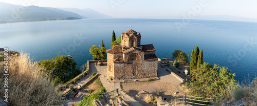 Fototapeta Naklejka Na Ścianę i Meble -  Église et lac d'Ohrid en Macédoine du Nord