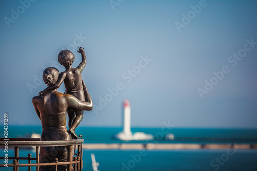 monument to waiting seaman's wife