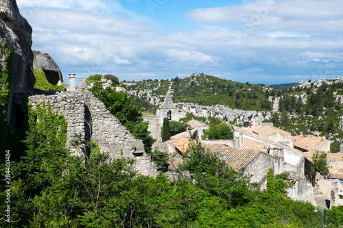 France, Les Baux de Provence (medieval city), Les Baus Valley, limestone crests of Val d'enfer (vale of Hell), 13th C. Keep of the Les Baux Citadel. Old town.