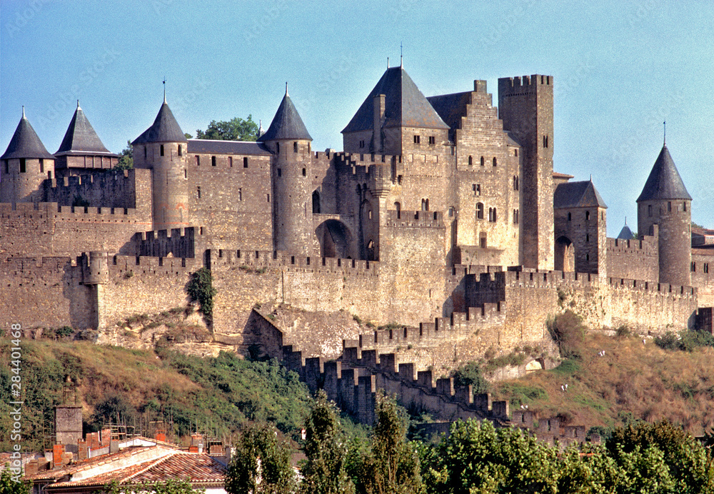 Obraz premium France, Carcassonne. La Cite in Carcassonne in Dept. Aude in southern France, has yielded artifacts dating from 65 BC.