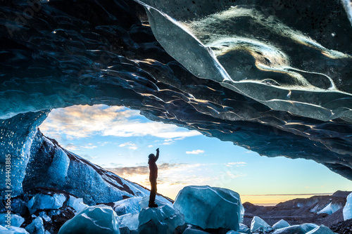 Fotografie, Obraz Glacial Ice Cave, Svinafellsjokull glacier, Skaftafell National Park, Iceland