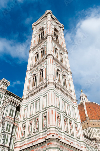 Fotografija Cathedral, the dome of Brunelleschi, Campanile di Giotto, Piazza del Duomo, UNES