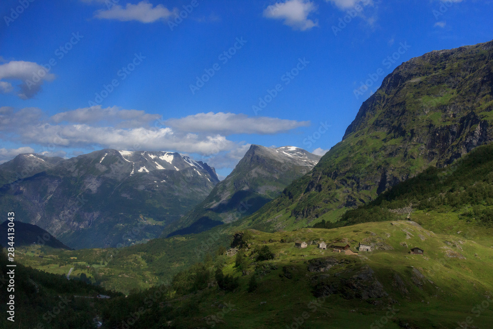 Obraz premium UNESCO World Heritage Site. Mountainside homes. Geiranger, Norway.