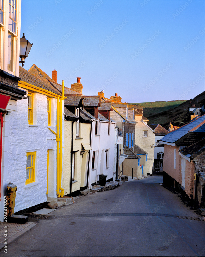 England, Port Isaac. A narrow street is empty in the sleepy village of Port Isaac on the north Cornwall coast in England.