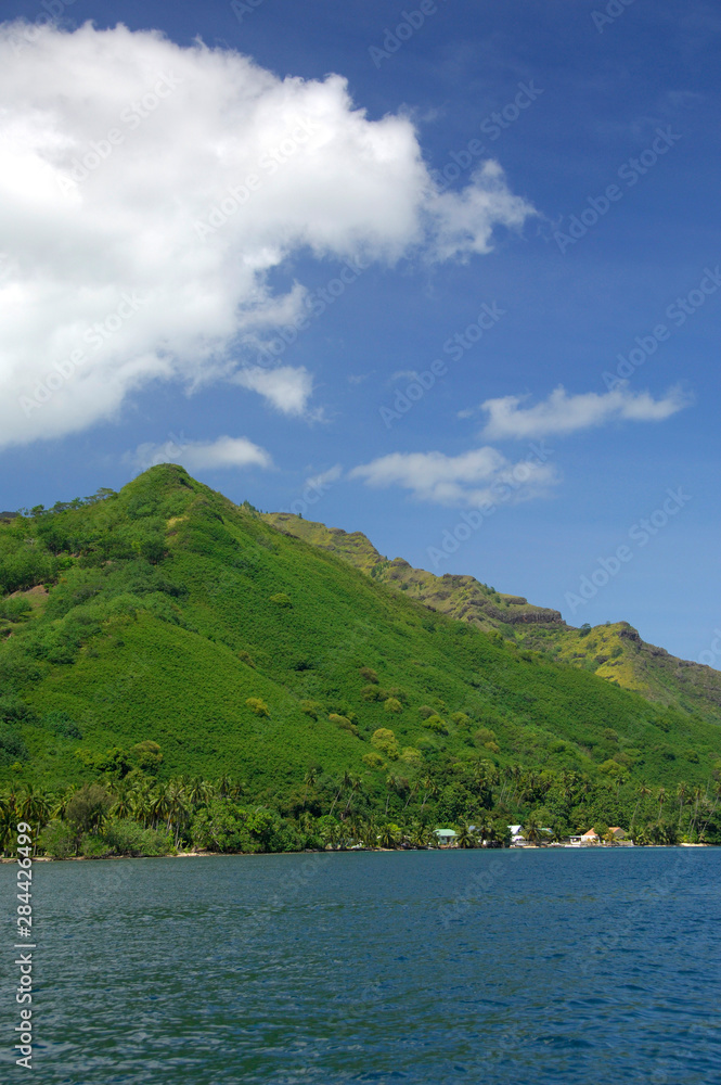 South Pacific, French Polynesia, Moorea, Opunohu Bay.