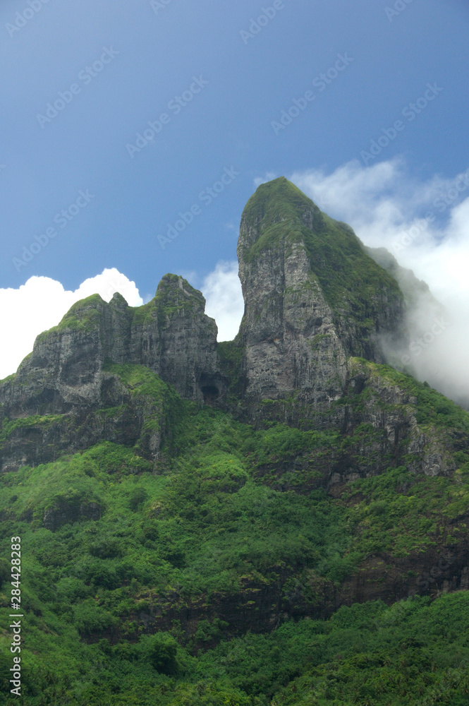 Fototapeta premium South Pacific, French Polynesia, Society Islands, Bora Bora.