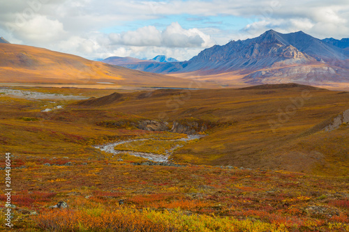 USA, Brooks Range, Gates of the Arctic National Preserve. Autumn color in tundra and Galbraith River. Credit as: Don Paulson / Jaynes Gallery / DanitaDelimont.com