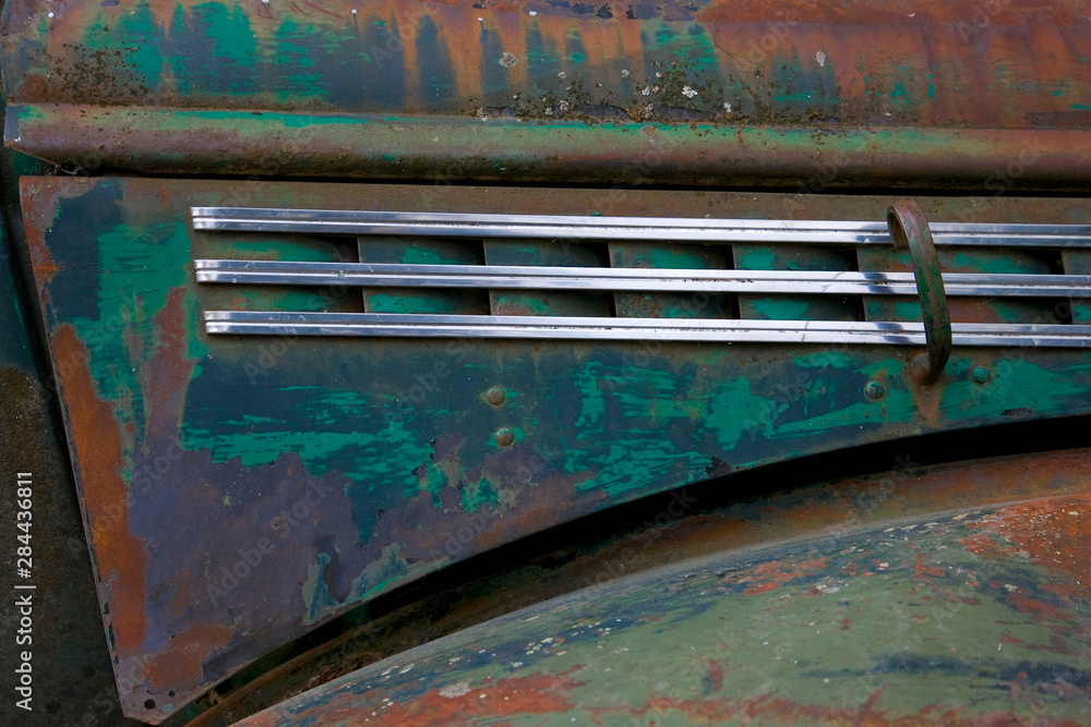 Obraz premium Detail of an abandoned Chevy truck that had been used as part of Alaska Air transport.