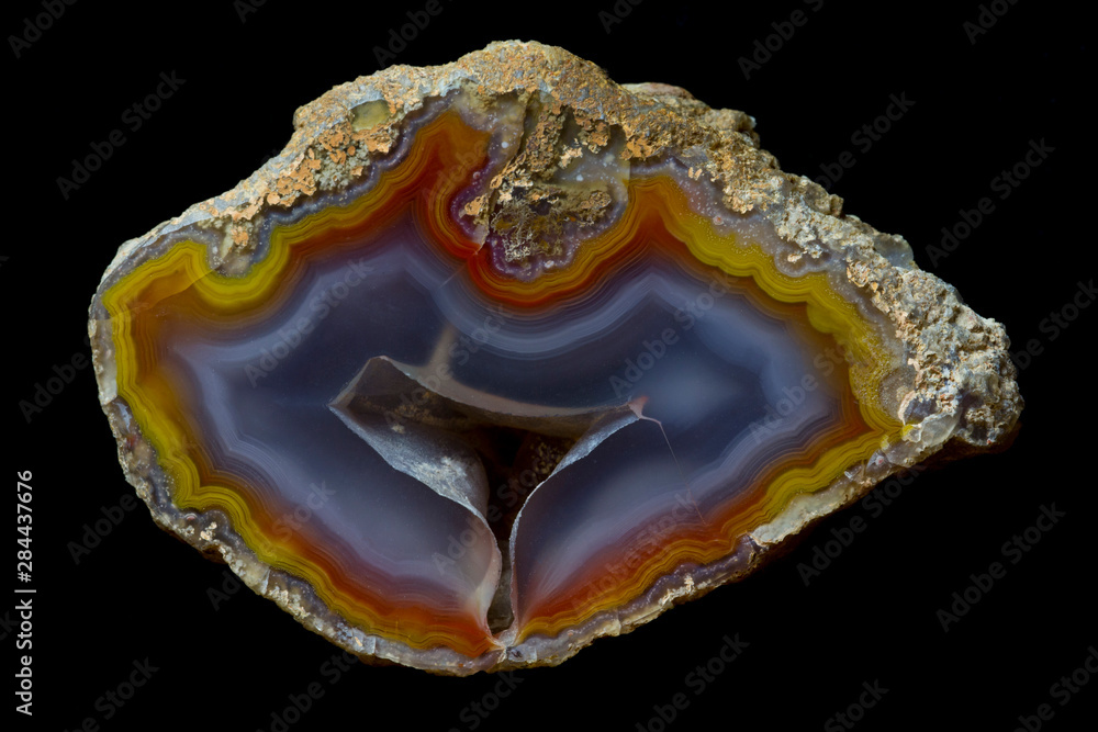 Banded Agate, Quartzsite, AZ. Banded Agate, Quartzsite, AZ.