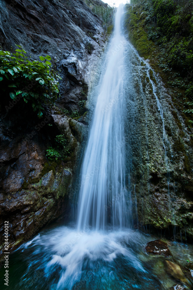 USA, California, Big Sur. Limekiln Waterfall in Limekiln Sate Park. Credit as: Christopher Talbot Frank / Jaynes Gallery / DanitaDelimont.com
