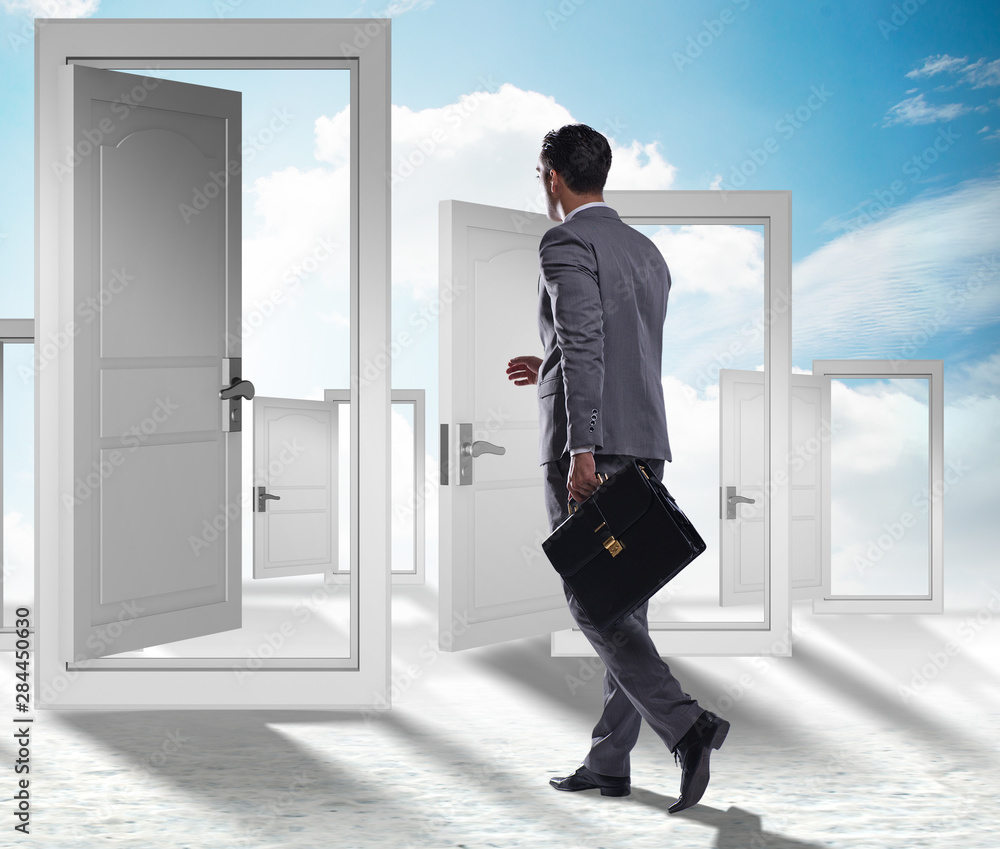 Fototapeta premium Businessman facing many business opportunities