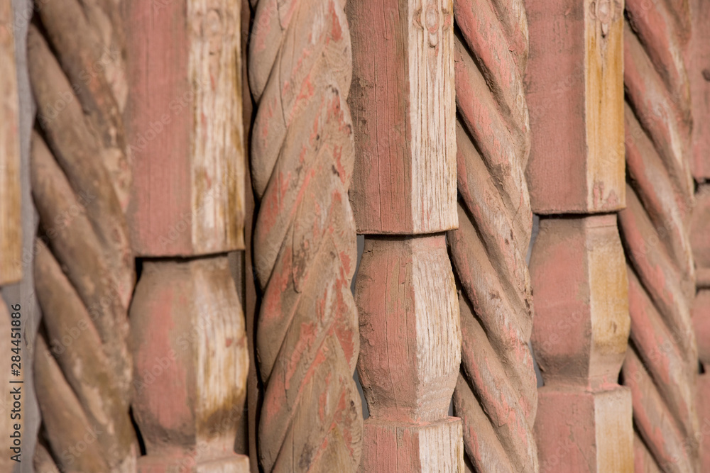 Obraz premium NA, USA, New Mexico, Santa Fe, Decorative Carved Wooden Window Display