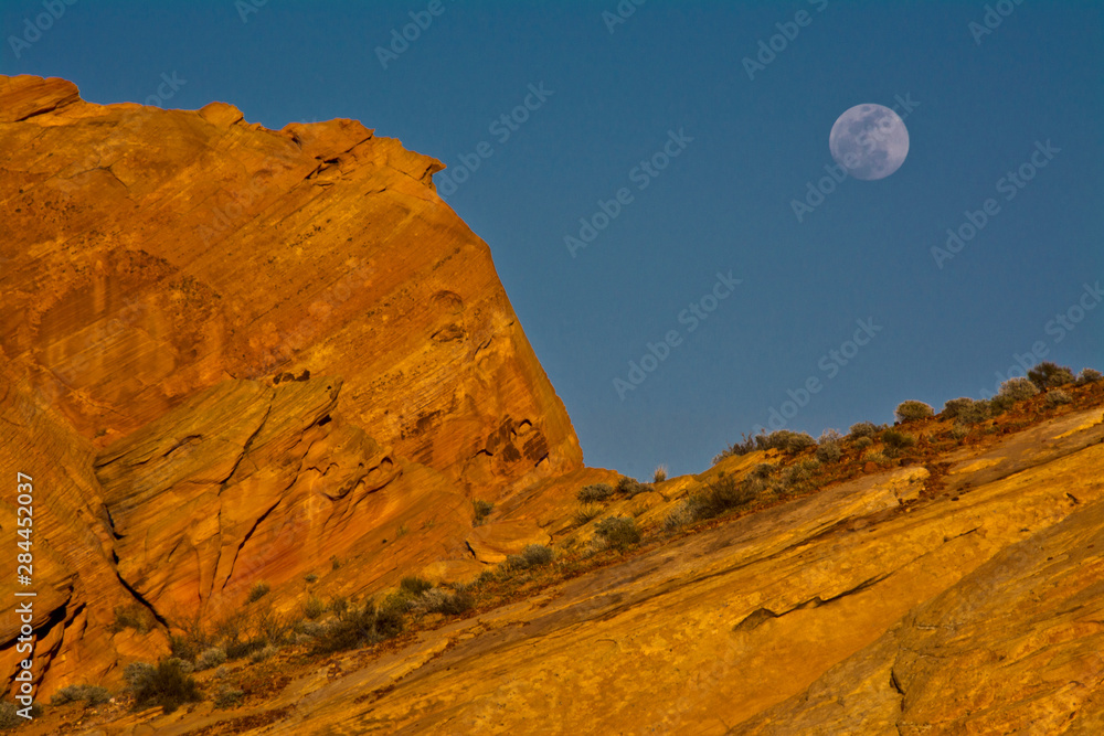 moonrise, scenic route, Valley of Fire State Park, Overton, Nevada, USA