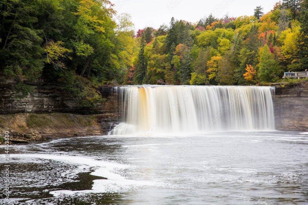 Fototapeta premium Tahquamenon Falls in fall, Chippewa County, MI