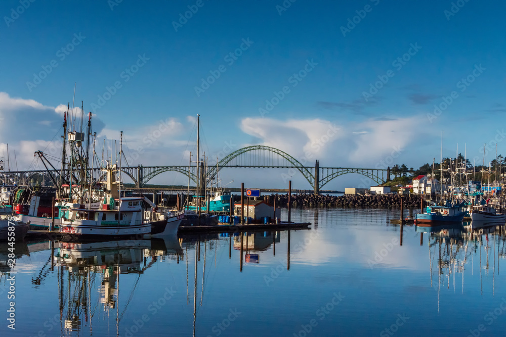 USA, Oregon, Newport. Marina boats and bridge. Credit as: Jay O'Brien / Jaynes Gallery / DanitaDelimont.com