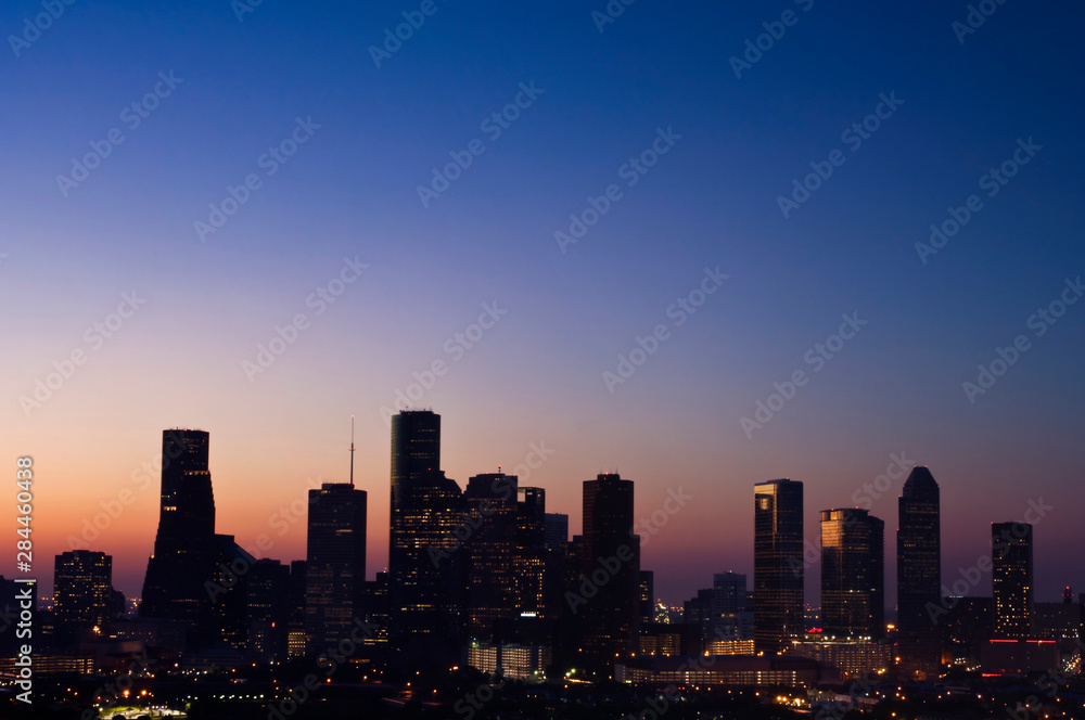 Fototapeta premium Texas, Houston Skyline at Dawn