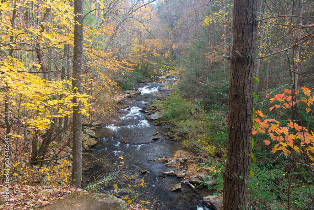 Usa, Tennessee, Tellico Plains. Classic fall Appalachian Mountain stream with cascades. Cherokee National Forest Bald River gorge