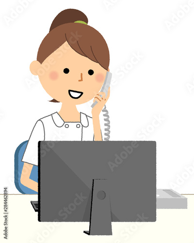 看護師　PCと電話