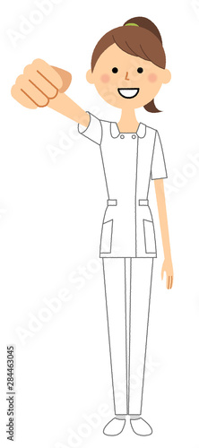 看護師　拳をあげる