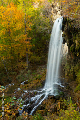 Fototapeta Naklejka Na Ścianę i Meble -  Falling Spring falls, outside of Covington, Virginia, USA.