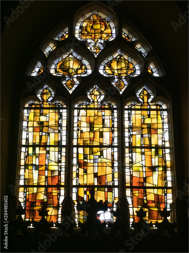vitraux de la cathédrale de Mortagne-au-Perche dans l'Orne en France