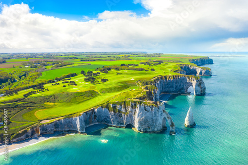 Leinwand Poster Picturesque panoramic landscape on the cliffs of Etretat