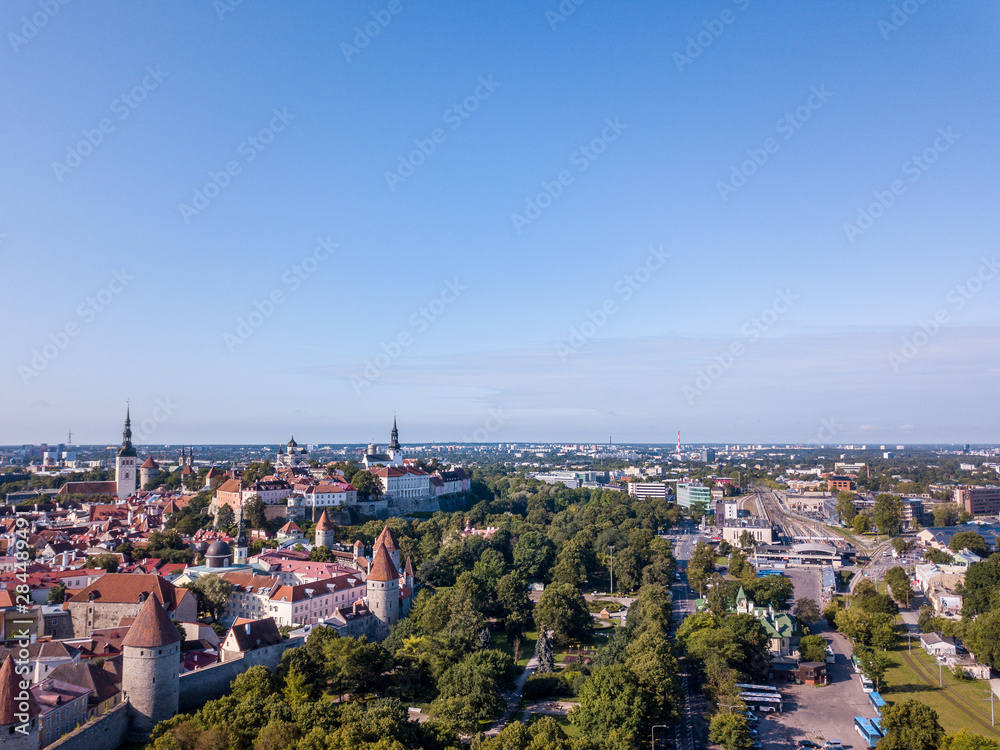 Obraz premium Aerial view of Tallinn at sunset, Estonia.