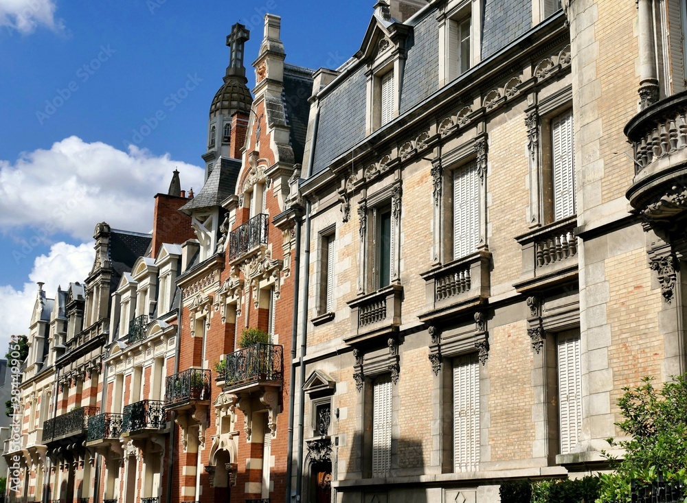 Maisons de style néo-classique de la ville de Vichy, Allier, France Stock  Photo | Adobe Stock