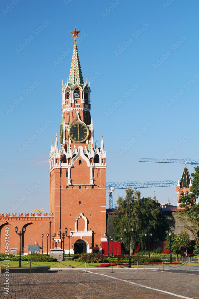 Fototapeta premium Spasskaya tower, Moscow Kremlin, Russia