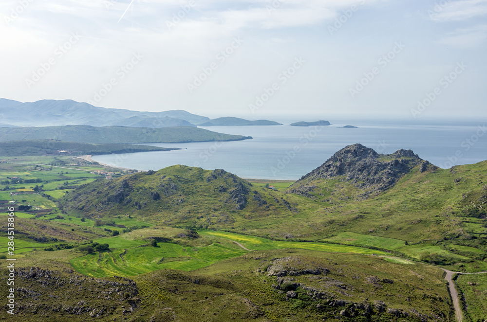 Obraz premium Amazing mountainous scenery in Lemnos island, Greece 