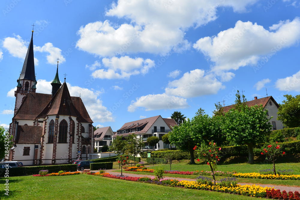 Stadtgarten und St.Bonifatius in Emmendingen im Breisgau