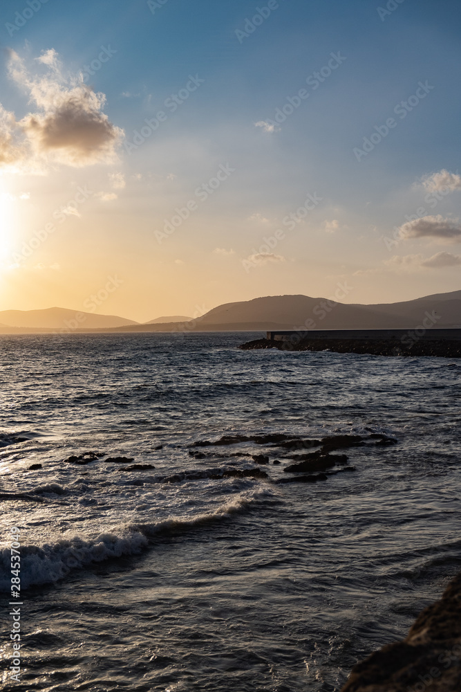 Obraz premium sunset over the sea