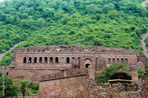 most haunted palace bhangarh fort photo