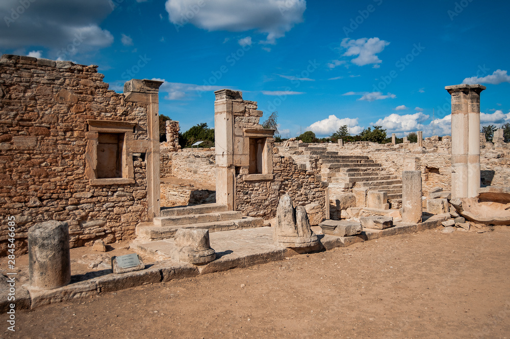 Obraz premium In the sanctuary, there were not only temples and places of sacrifice, but also palestra, where sports competitions in honor of Apollo were held. 