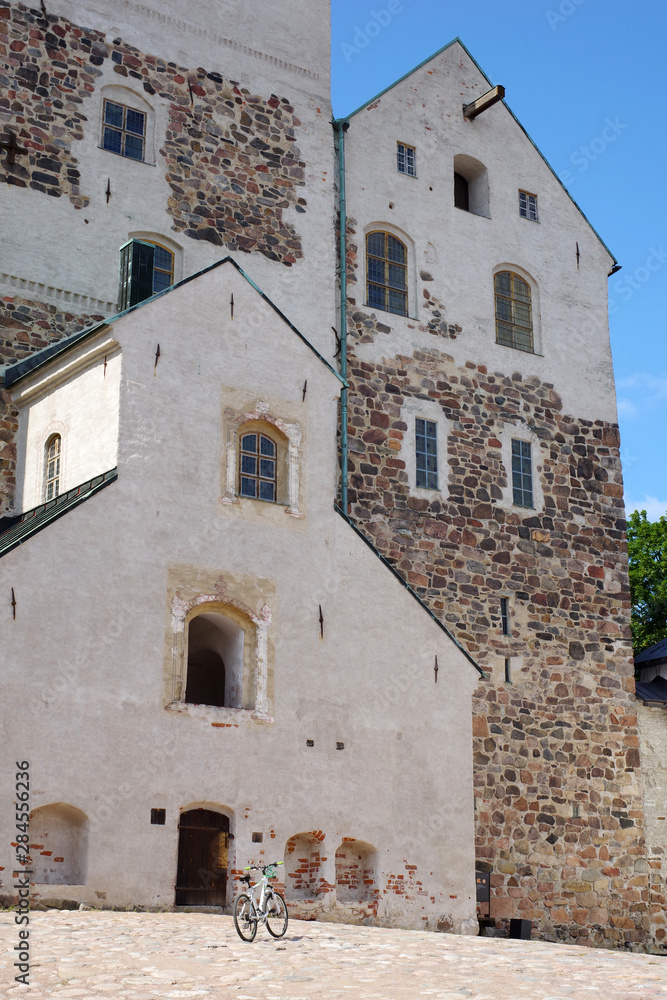 Haute façade du château médiéval de Turku - 2