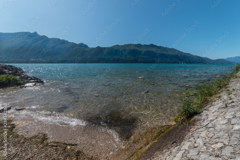 Lac, Savoie, ciel bleu, lake, blue sky, france Lac, Savoie, ciel bleu, lake, blue sky, france